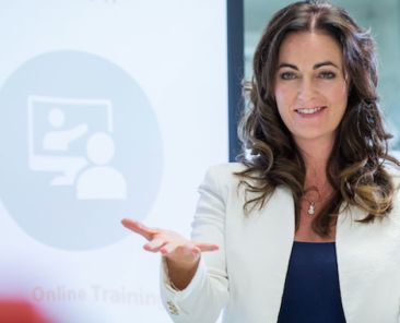 Dr Celine Mullins