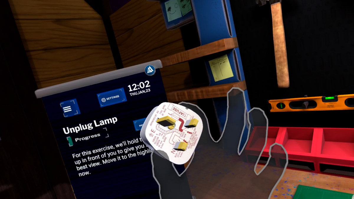 Avatar Academy training module on how to change a fuse